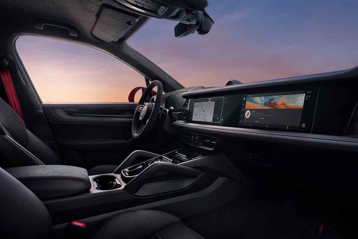 ポルシェ新型「カイエンGTS」のインテリア