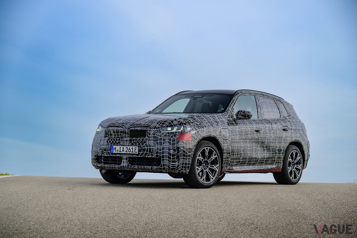 南フランスで最終テストを行なったBMW新型「X3」。まもなく世界初公開される予定だ