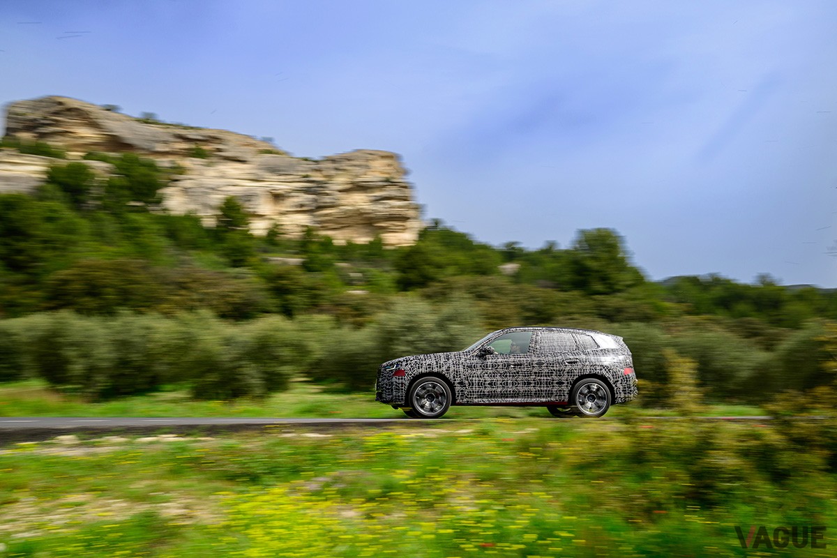 南フランスで最終テストを行なったBMW新型「X3」。まもなく世界初公開される予定だ