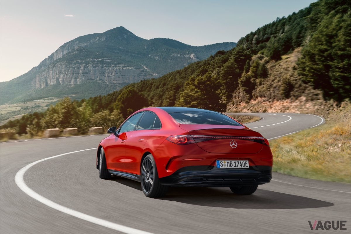 メルセデス・ベンツの4ドアクーペ新型「CLA」