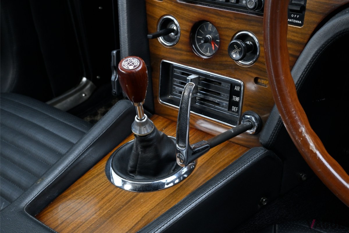 トヨタ「2000GT」のシフトノブ
