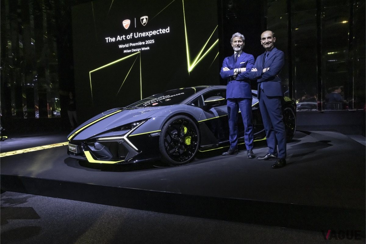 ドゥカティ限定バイク「パニガーレ V4 ランボルギーニ」とランボルギーニの特別仕様車「レヴエルト」