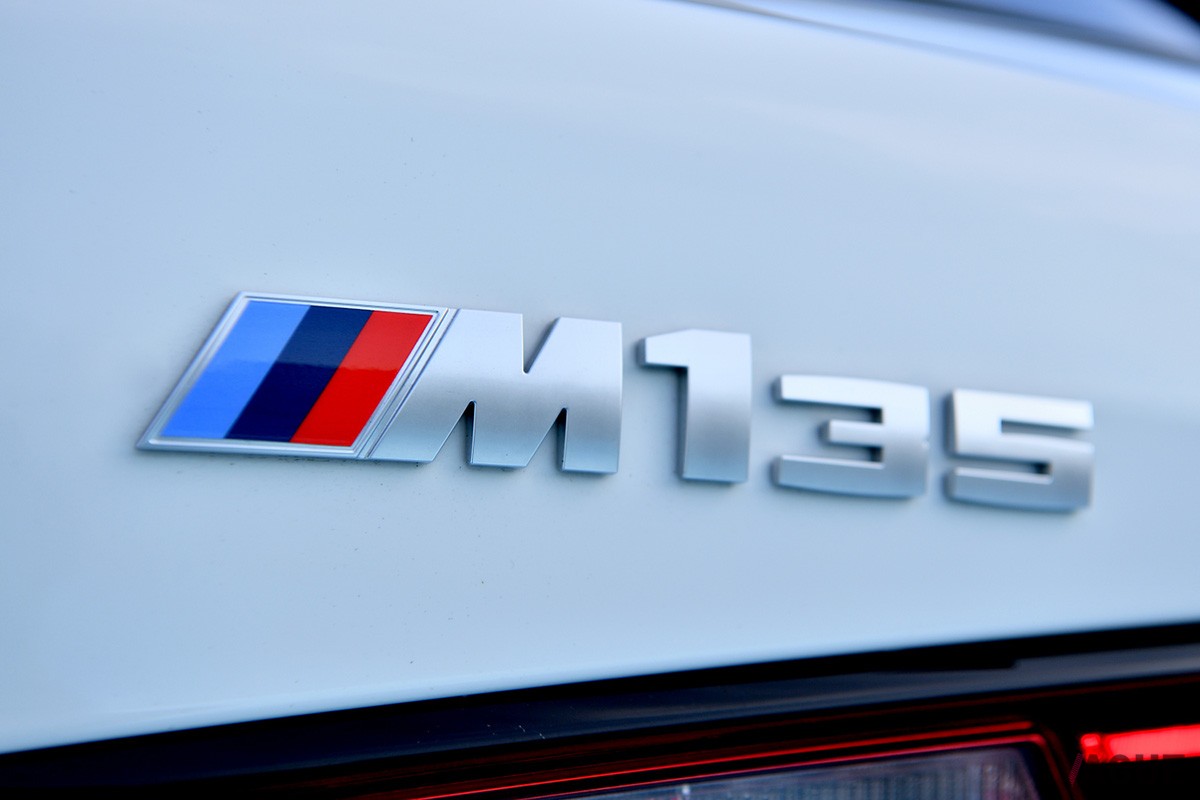 BMW新型「M135 xDrive」