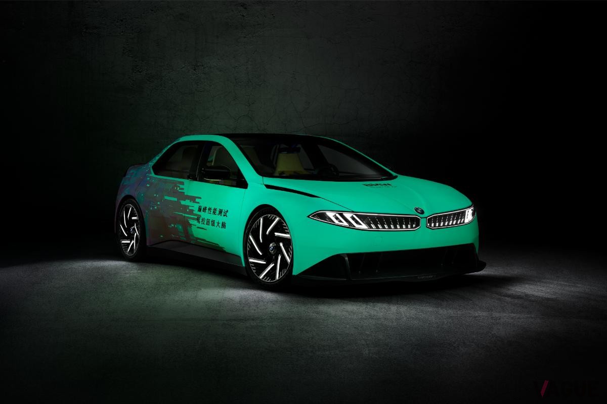 BMWが世界初公開したコンセプトカー「Vision Driving Experience」