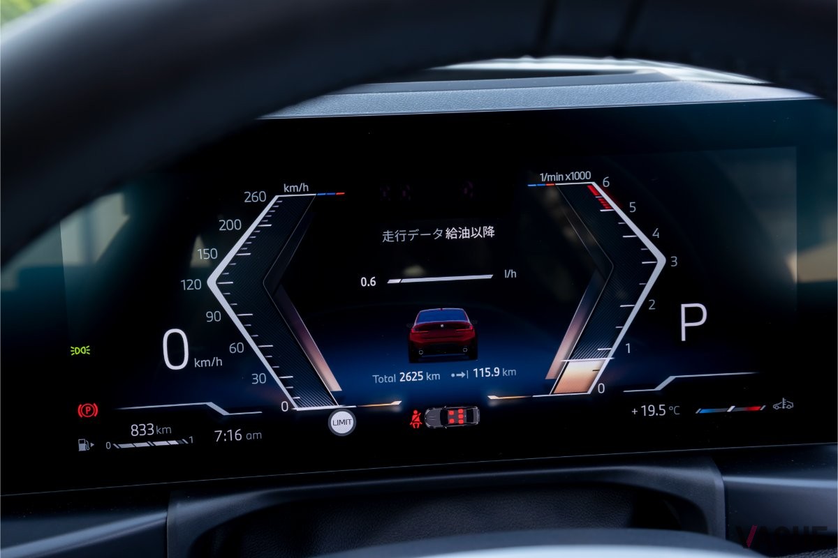 BMW「320d xDrive Mスポーツ」のメーター