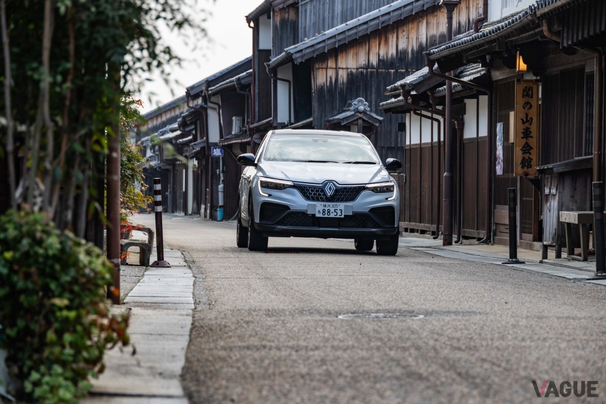 三重県亀山市にある関宿で撮影。ここは江戸時代の日本の東海道の宿場のひとつで、国の重要伝統的建造物群保存地区に選定されている