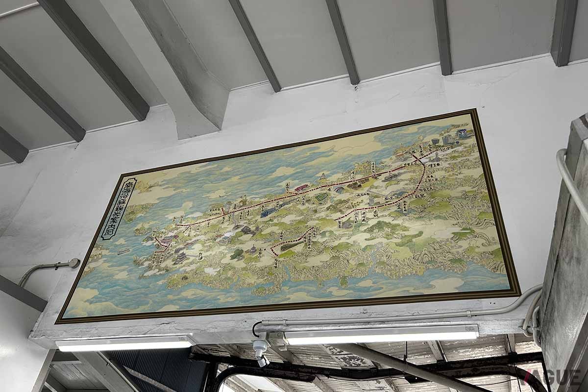 南海「汐見橋駅」の構内