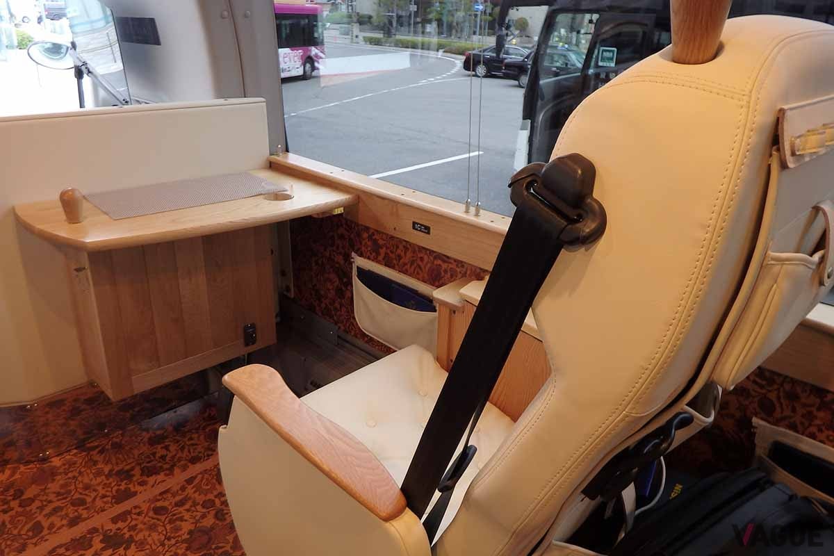 「ゆいプリマ オリビア」の車内