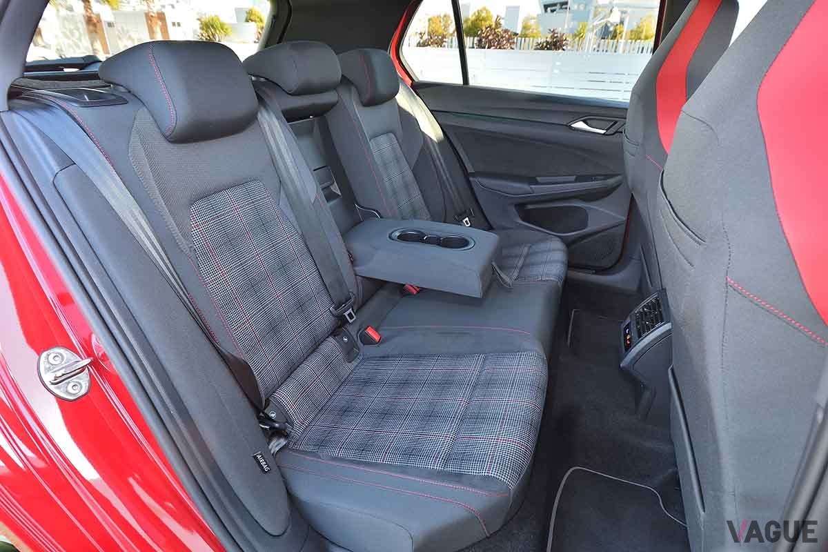 フォルクスワーゲン改良新型「ゴルフGTI」のインテリア