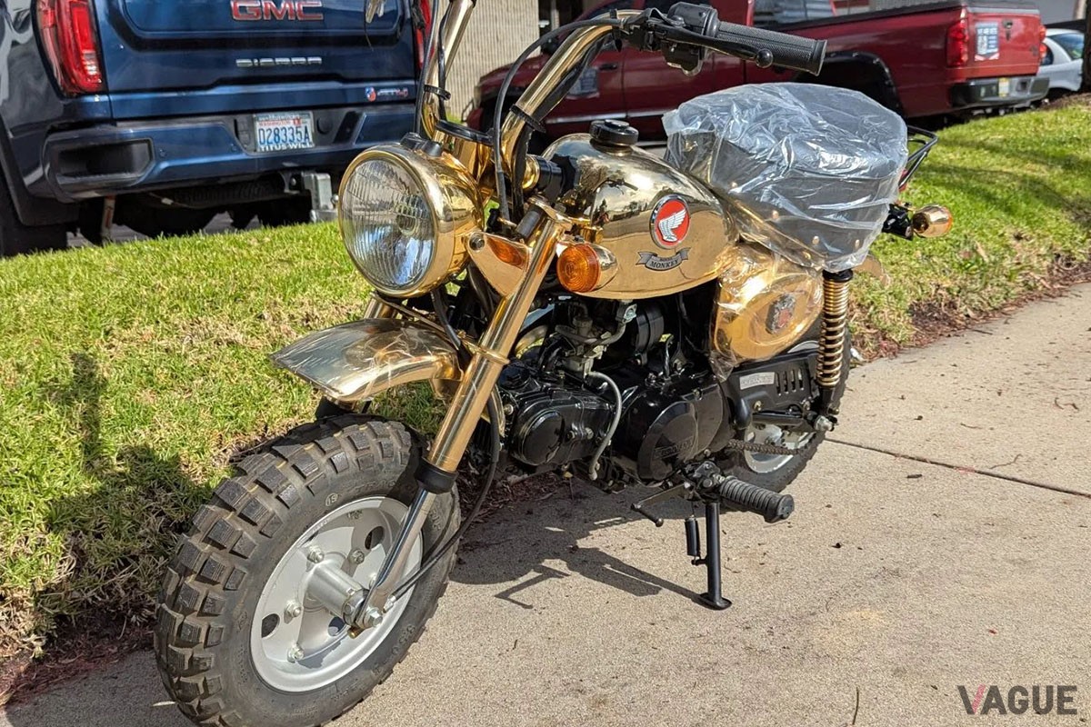 米国オークションに登場、高値で落札された1996年型ホンダ「モンキー ・リミテッド（ゴールドメッキ仕様）」