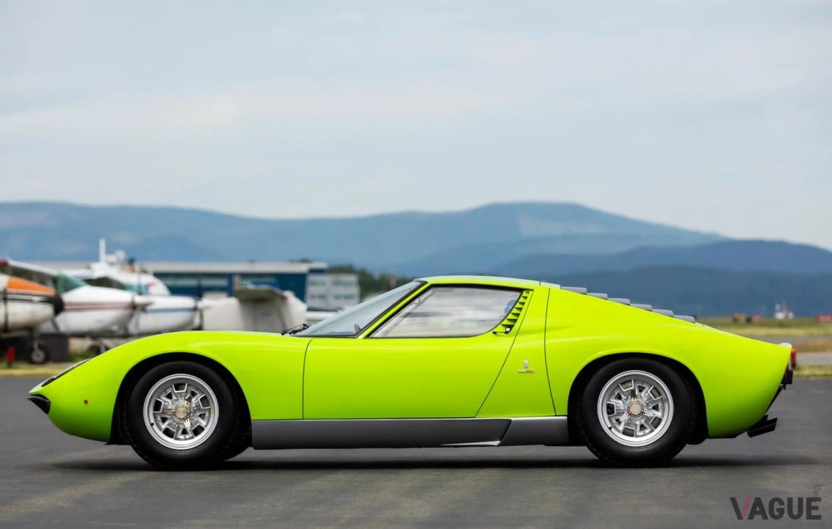 カナダのオークションで落札された1968年式ランボルギーニ「ミウラP400」