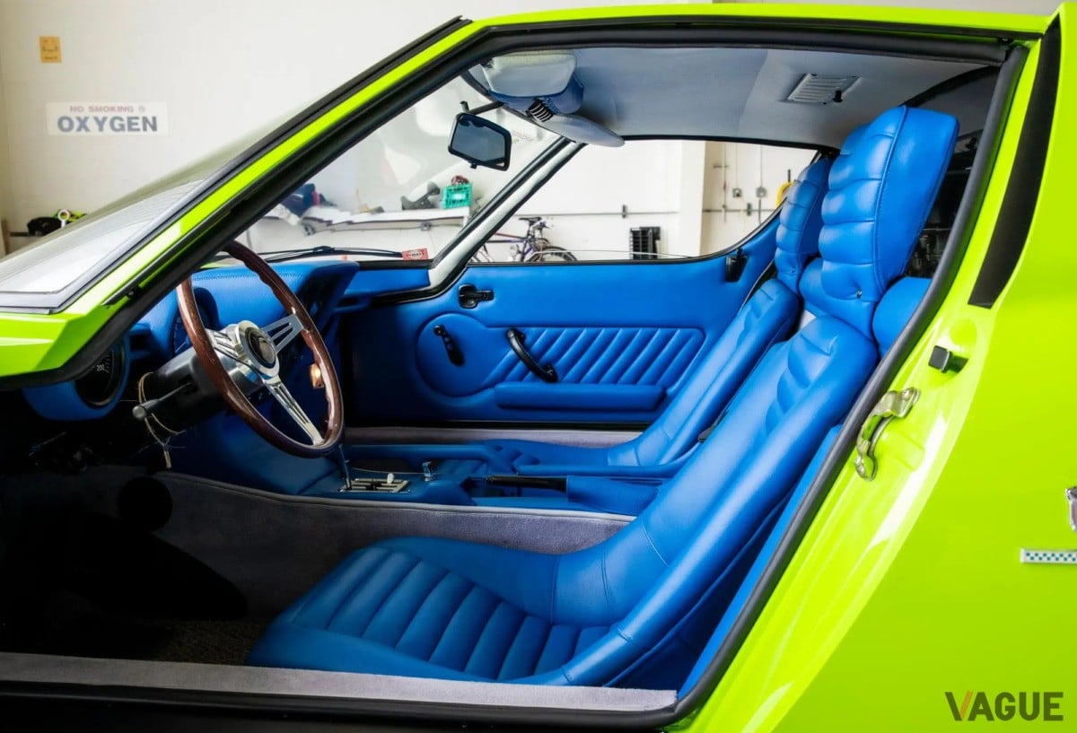 カナダのオークションで落札された1968年式ランボルギーニ「ミウラP400」のインテリア