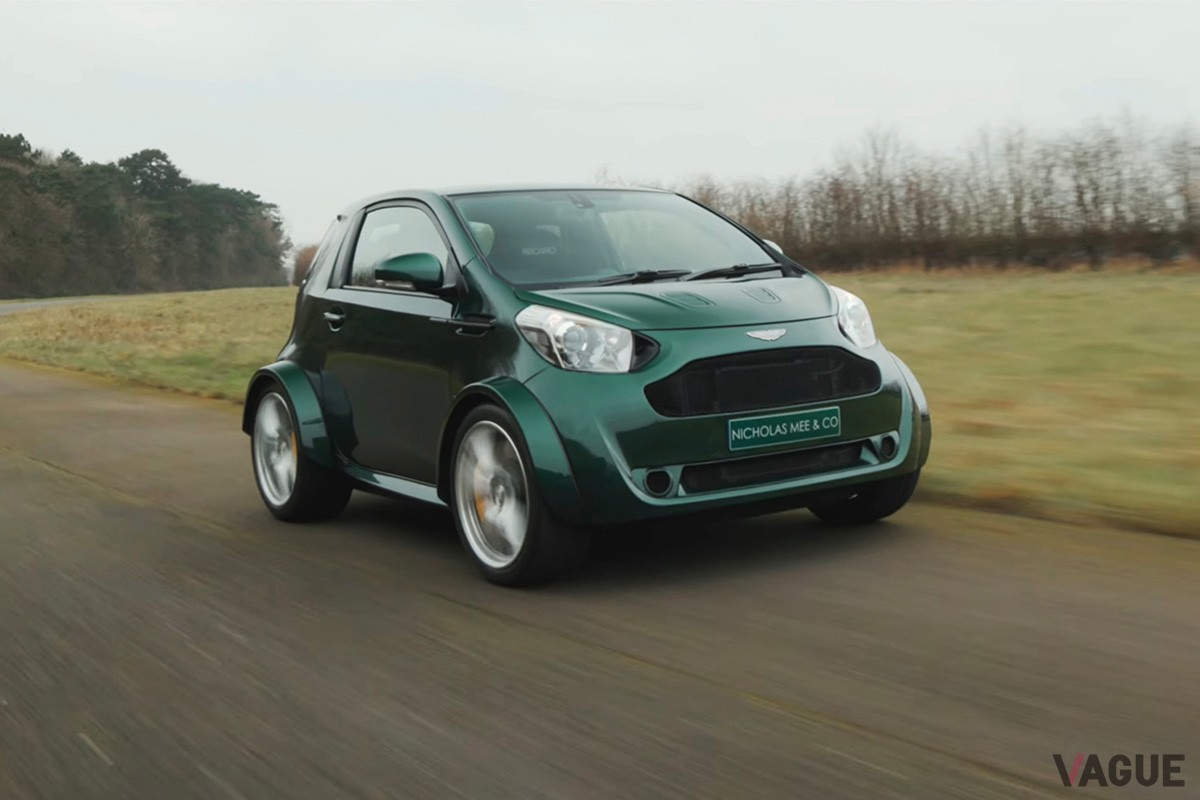 英国の中古車販売店で発見したアストンマーティン「シグネットV8」（C）YouTube『Nicholas Mee & Company Ltd』