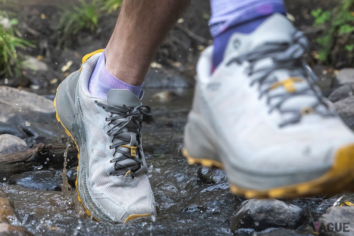 オボズのファストハイクシューズ「カタバティック LT GTX」シリーズ