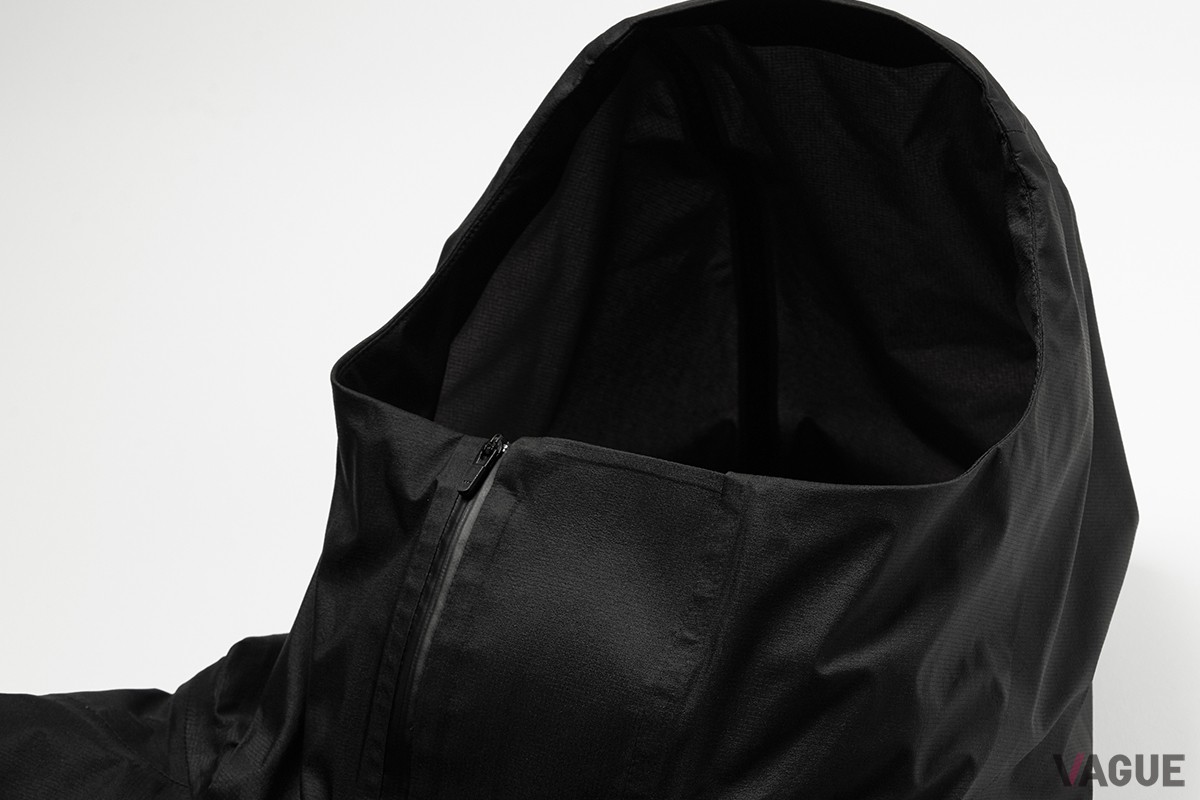 L3L OVER SHELL CAGOULE：5万5000円