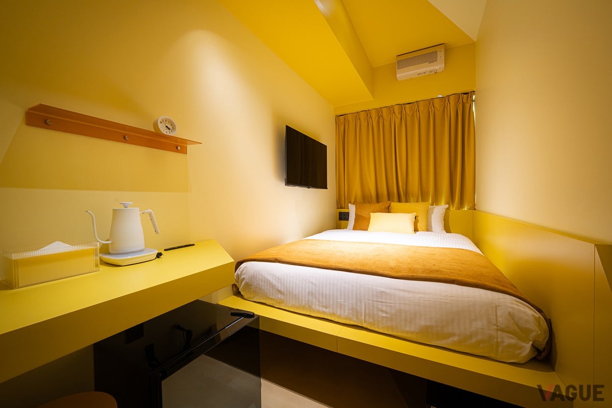 黄色の客室
