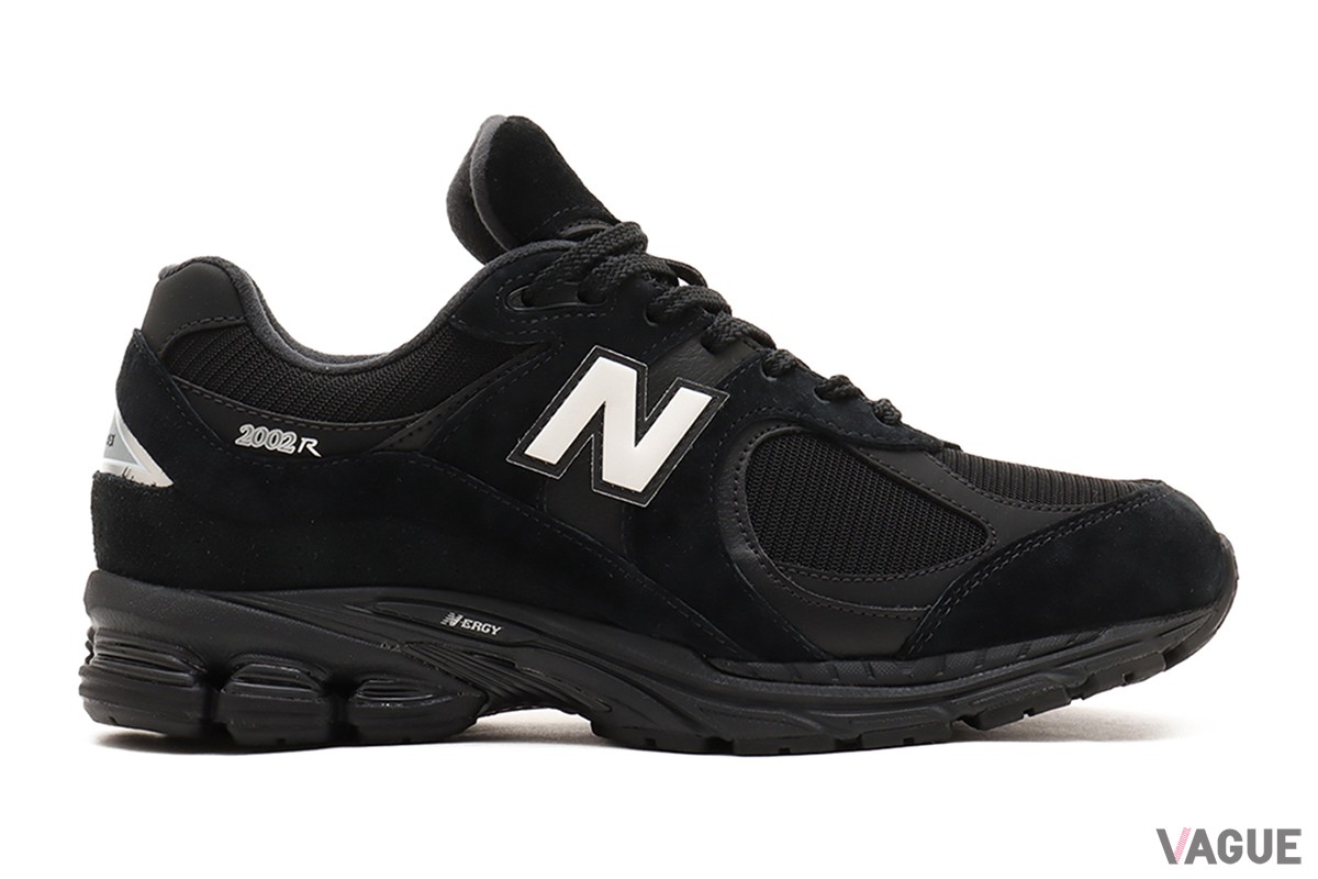 New Balance M2002RXX：2万6400円