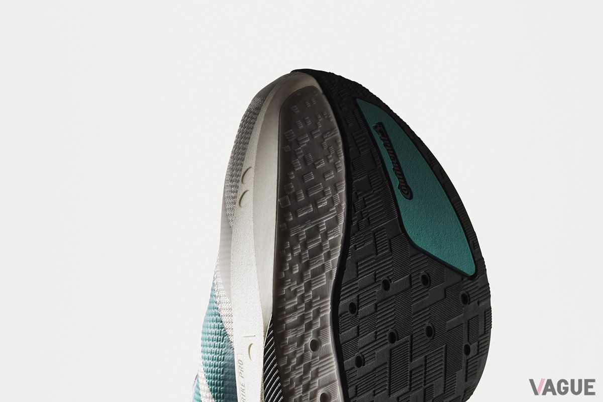 ADIZERO BOSTON 13：1万8700円