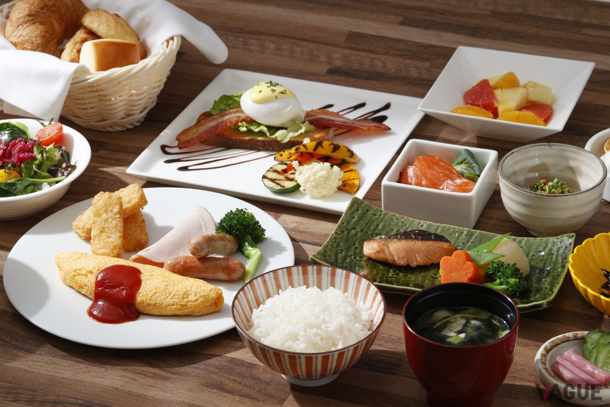朝食は和洋食中心にビュッフェスタイルで提供