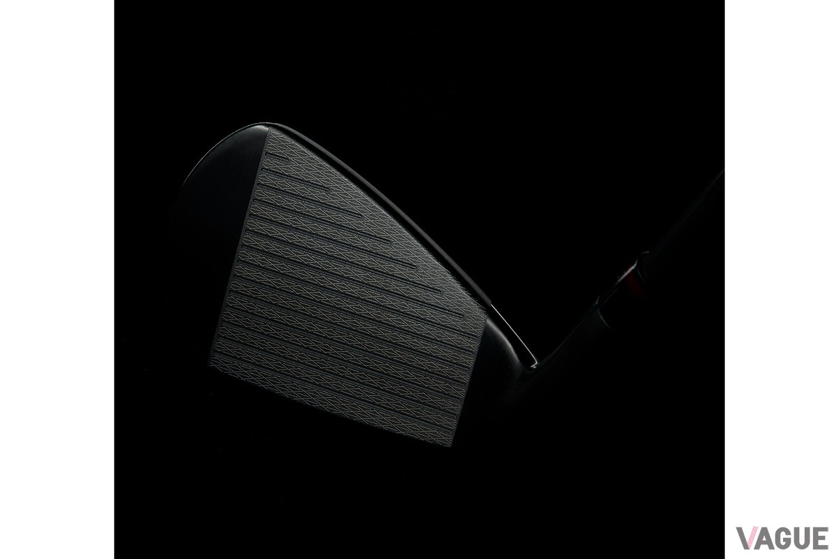 200セット限定の「ONOFF IRON AKA LIMITED BLACK」