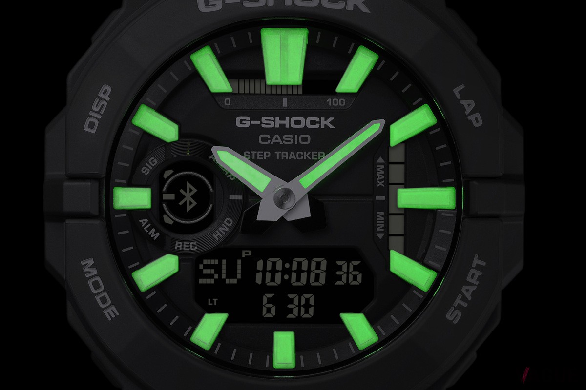 蓄光インデックスを採用したコンビネーションダイヤル