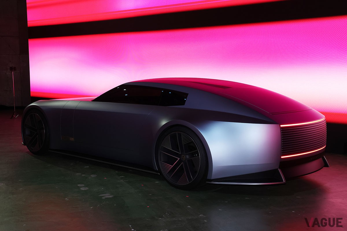 アジア初公開となった新生ジャガーのデザインビジョン・コンセプトカー「タイプ00」