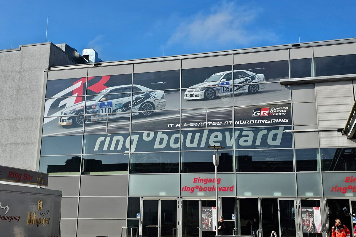 TGRRが挑んだ「ニュル24時間」の前哨戦でのワンシーン