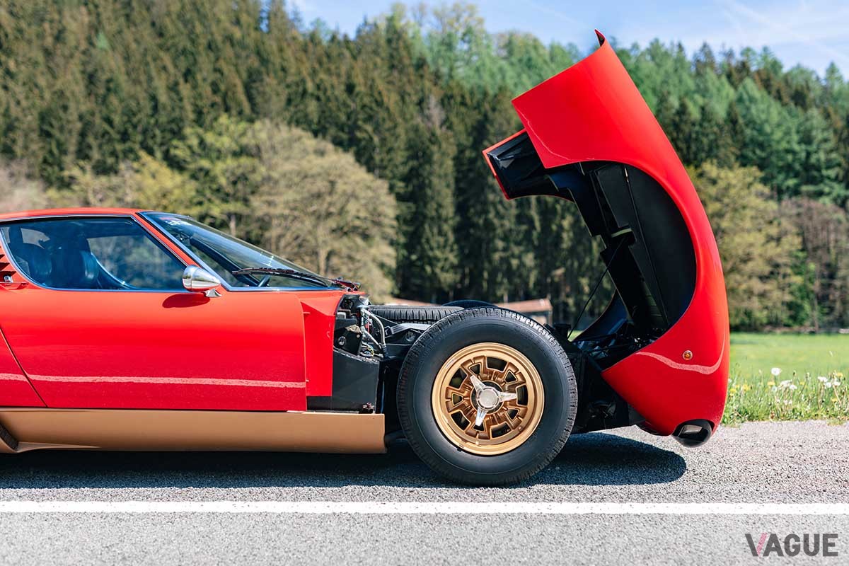 オークションに出品予定の1971年式ランボルギーニ「ミウラP400SV」Kevin Van Campenhout(c)2025 Courtesy of RM Sotheby's