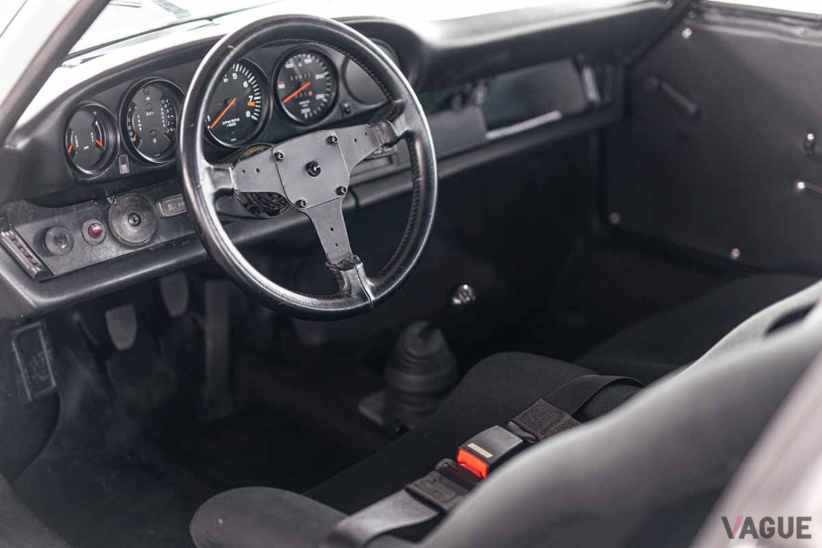 まもなく開催されるオークションに出品予定の1974年式ポルシェ「911カレラRS 3.0」 Neil Fraser(c)2025 Courtesy of RM Sotheby's