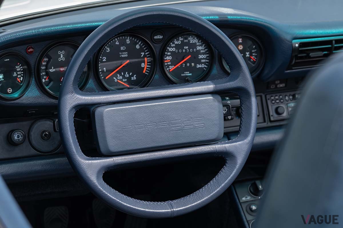 オークションに出品され、129万9750ユーロ（約2億1200万円）で落札された1987年式ポルシェ「959“スピードスター”」Paolo Carlini(c)2025 Courtesy of RM　Sotheby's