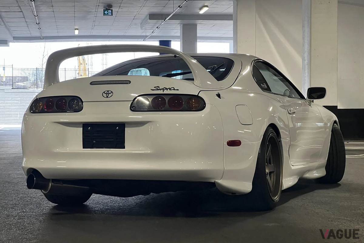 米国のオンラインオークションに登場した1999年式トヨタ「スープラ」RZ-S