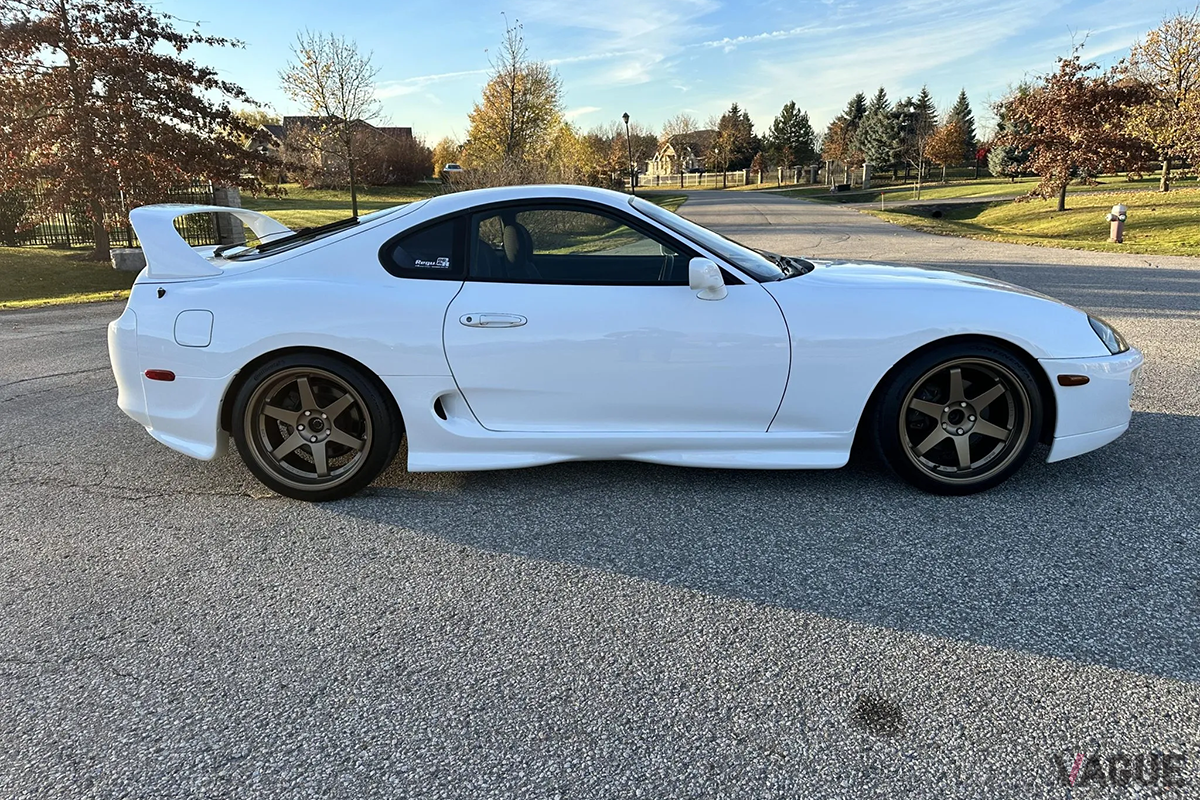 米国のオンラインオークションに登場した1999年式トヨタ「スープラ」RZ-S