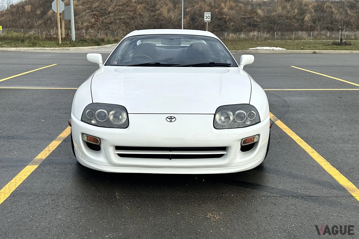 米国のオンラインオークションに登場した1999年式トヨタ「スープラ」RZ-S