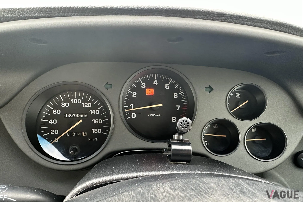 米国のオンラインオークションに登場した1999年式トヨタ「スープラ」RZ-S