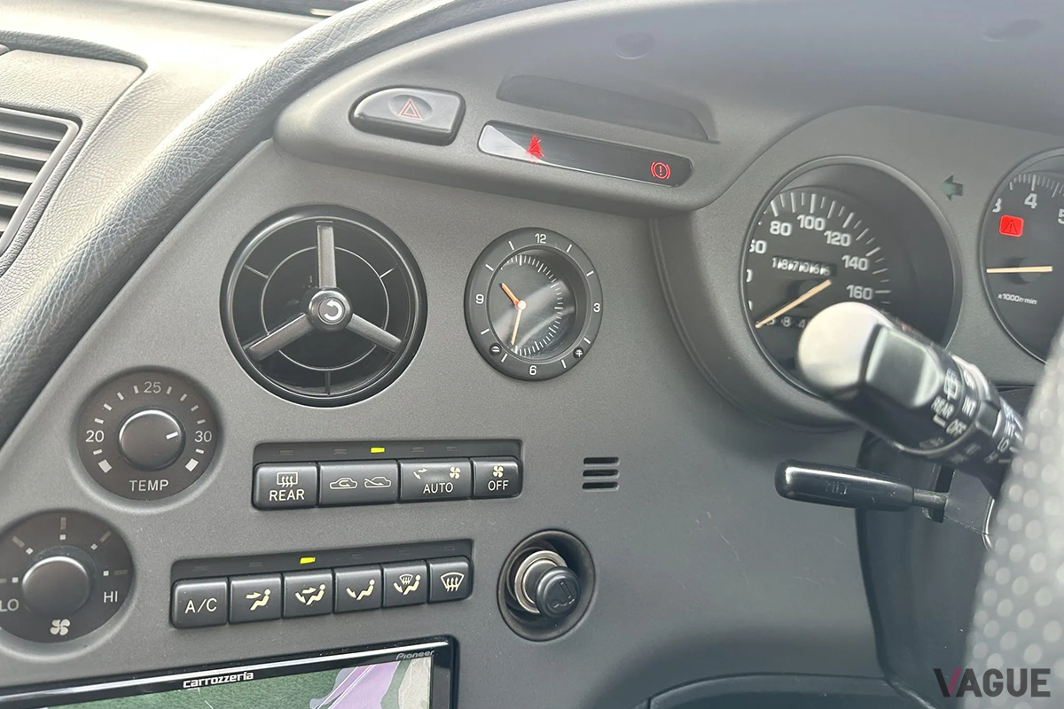 米国のオンラインオークションに登場した1999年式トヨタ「スープラ」RZ-S