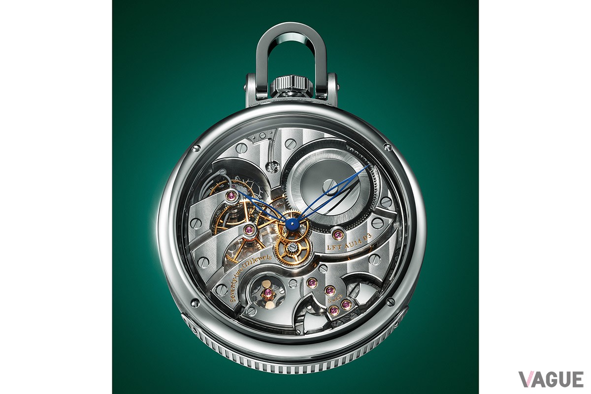 時刻表示は裏面に配置。1時間・15分・1分単位で時を知らせるミニッツリピーター機構、重力の影響から精度を解放するトゥールビヨンも搭載