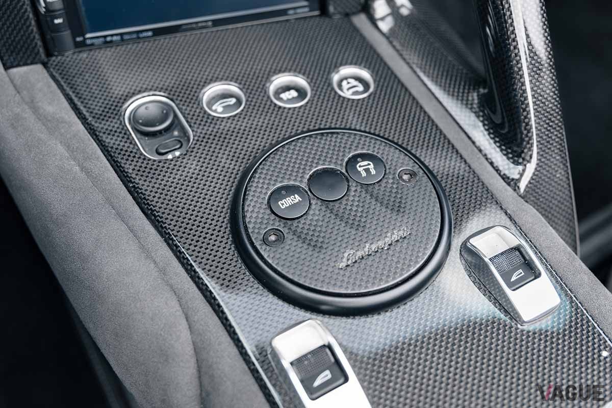 ミラノで開催されたオークションで、159万ユーロ（約2億5600万円）で落札された2010年式ランボルギーニ「レヴェントン ロードスター」Kevin Van Campenhout(c)2025 Courtesy of RM Sotheby's