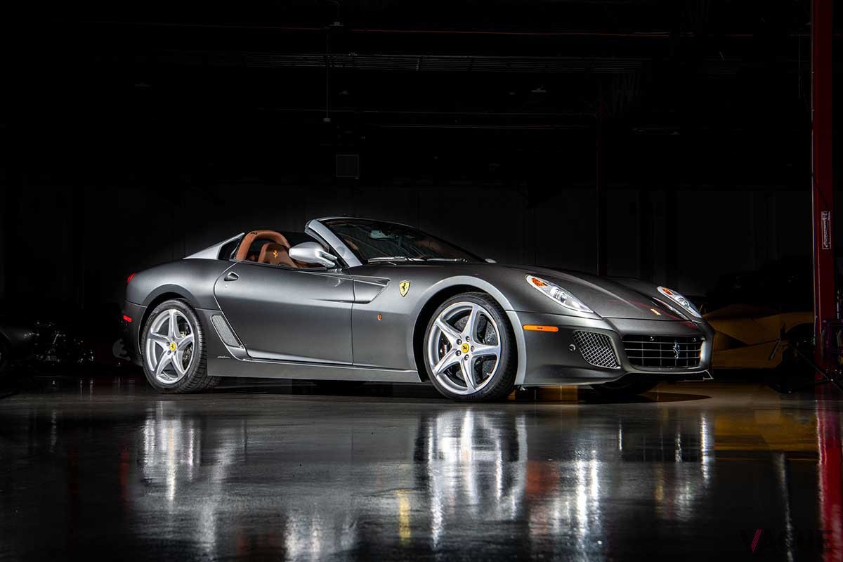 オークションに登場した2011年式フェラーリ「SAアペルタ」 Jorge Guasso(c)2025 Courtesy of RM Sotheby's