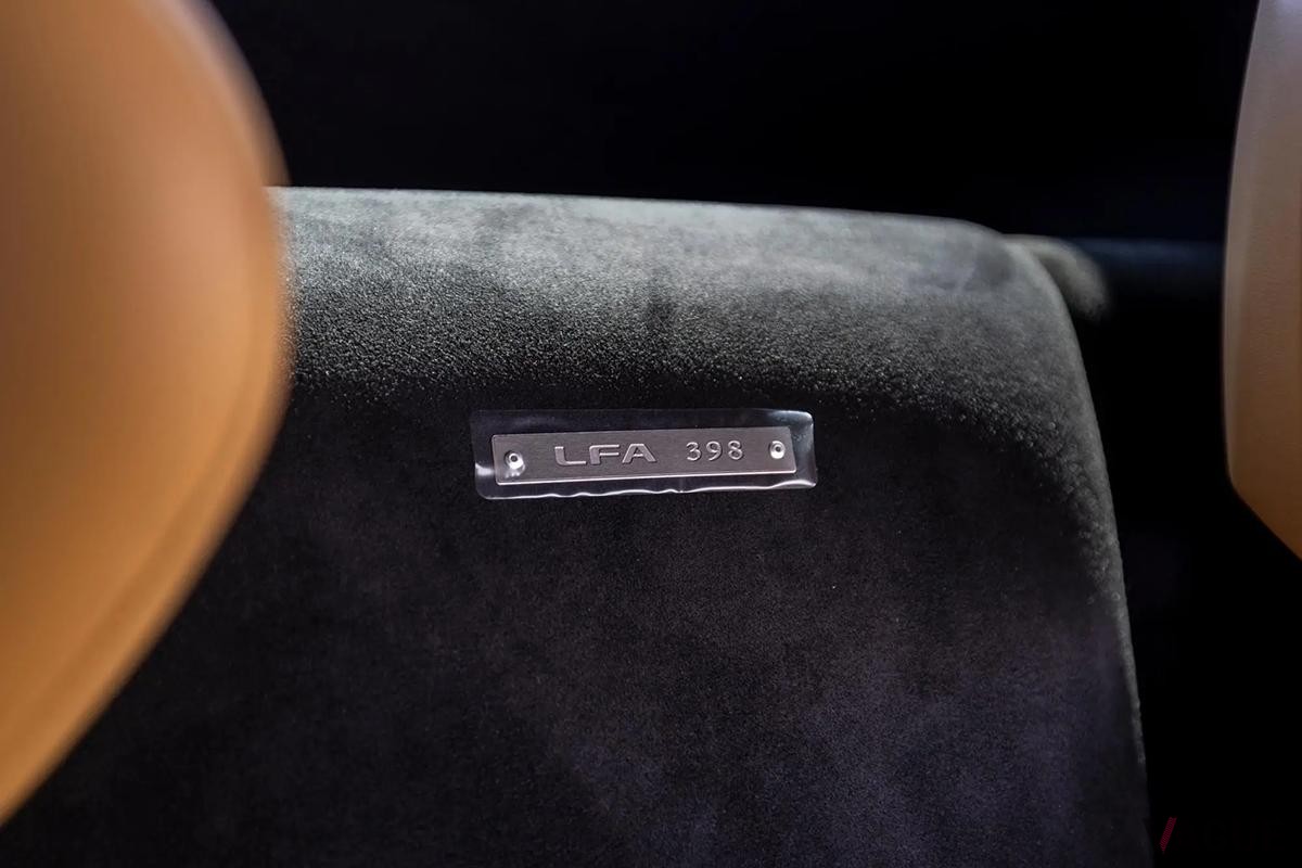 米国オークションに登場、落札された2012年式レクサス「LFA」