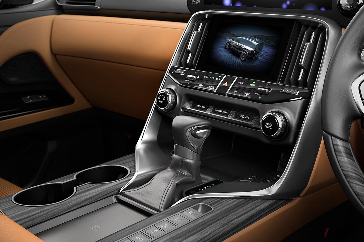 レクサスの最上級SUV「LX」エグゼクティブのインテリア