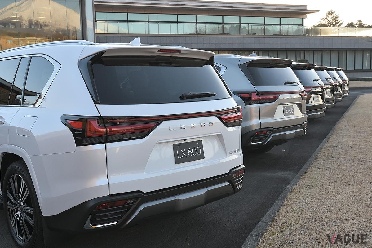 レクサスの最上級SUV「LX」
