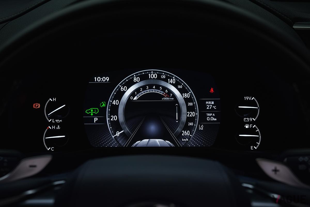 レクサスの最上級SUV「LX」エグゼクティブのインテリア