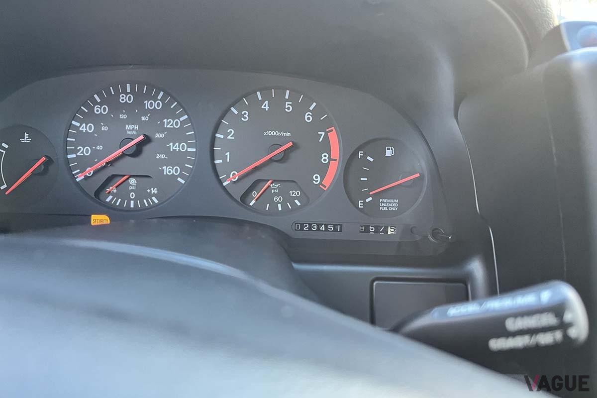 米国オークションに登場した1992年式日産Z32型「フェアレディZ」のインテリア
