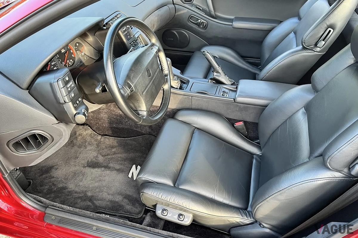 米国オークションに登場した1992年式日産Z32型「フェアレディZ」のインテリア
