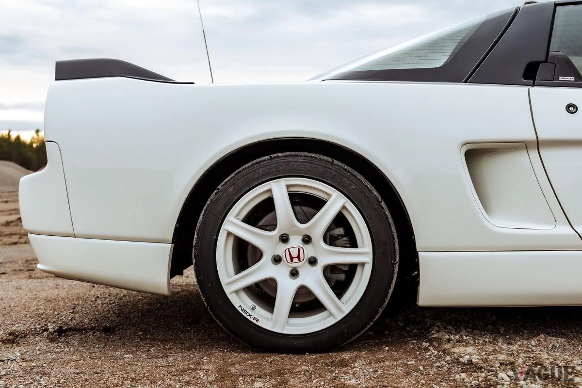 ホンダ「NSX-R」（C）Broad Arrow Auctions LLC.ホンダ「NSX-R」