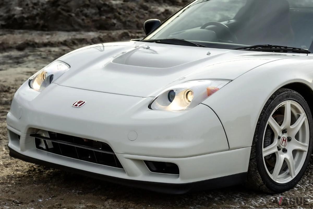 ホンダ「NSX-R」（C）Broad Arrow Auctions LLC.ホンダ「NSX-R」