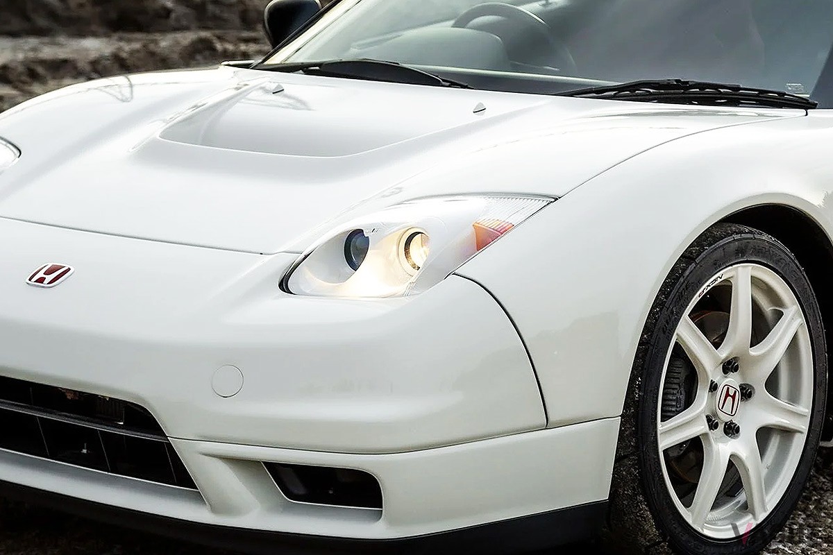 ホンダ「NSX-R」（C）Broad Arrow Auctions LLC.ホンダ「NSX-R」