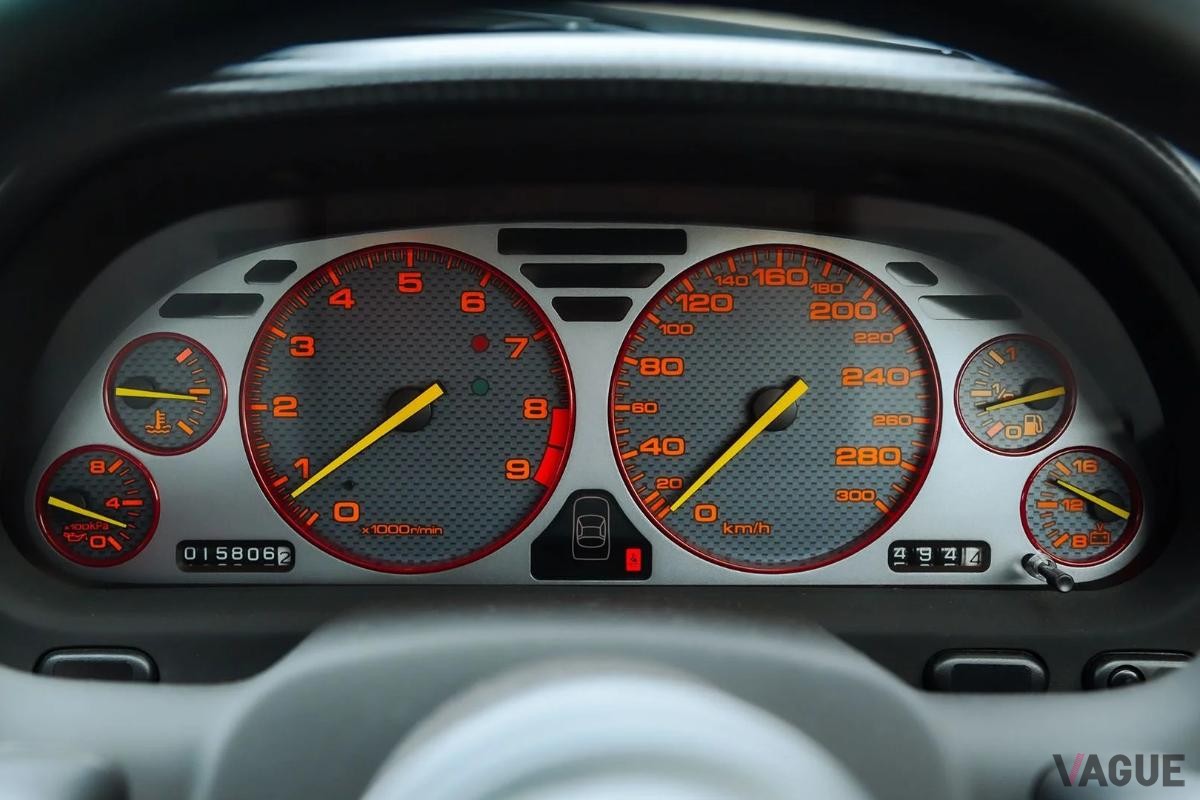 ホンダ「NSX-R」（C）Broad Arrow Auctions LLC.ホンダ「NSX-R」