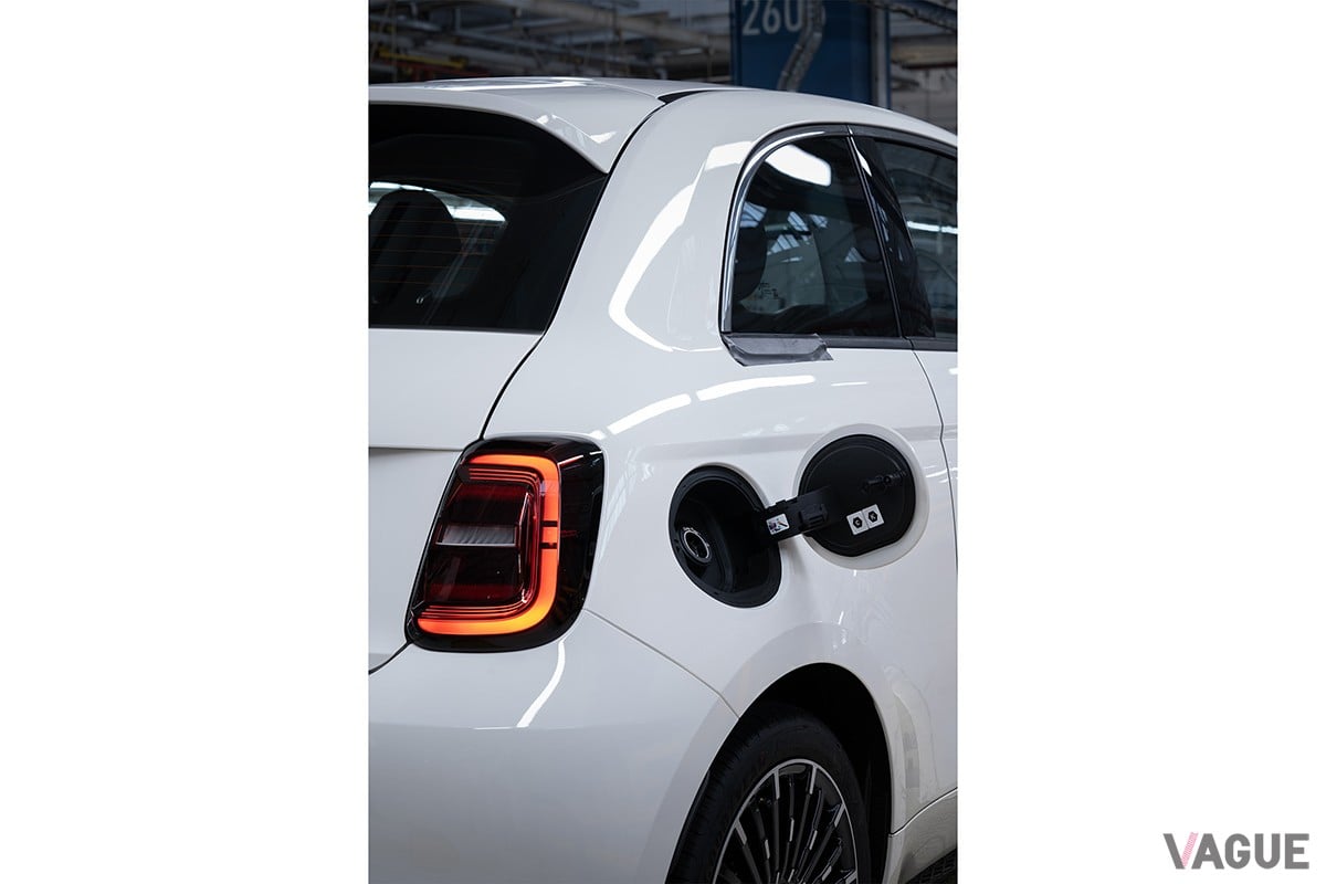 フィアット新型「500ハイブリッド」