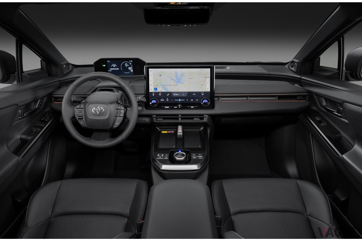 トヨタの電動SUV新型「bZウッドランド」